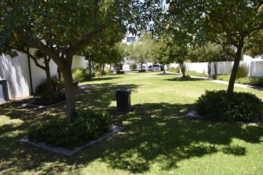 To Let 3 Bedroom Property for Rent in De Velde Western Cape